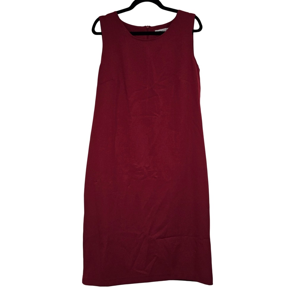VTG Danny & Nicole Sleeveless Burgundy Knee Length Sheath Dress